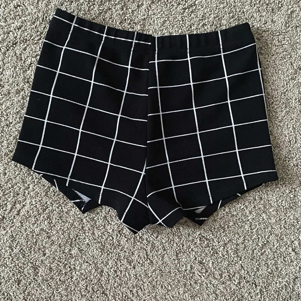 Shein Skort - Picture 2 of 2